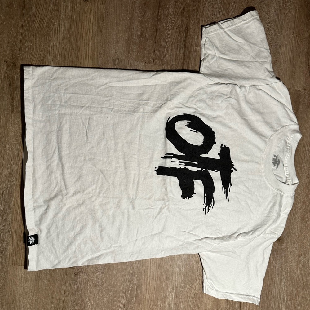 men’s white otf t shirt size medium